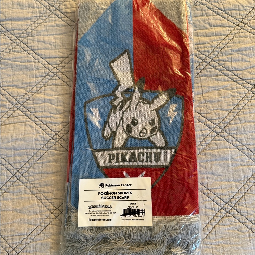 Pokémon Sports Pikachu Knit Soccer Scarf (One Size-Adult) Sealed New